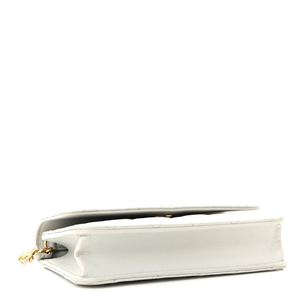 Lambskin Pearl Crush Quilted Flap Phone Holder With Chain Light Grey