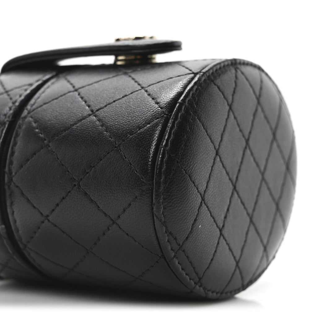 Lambskin Quilted Mini Round Vanity Case With Chain Black