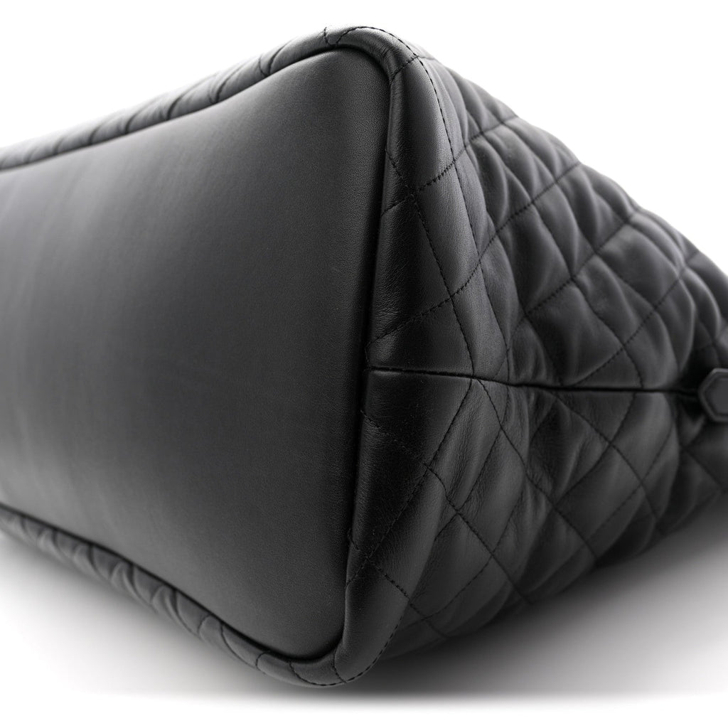 Calfskin Quilted ES Giant Travel Bag Black