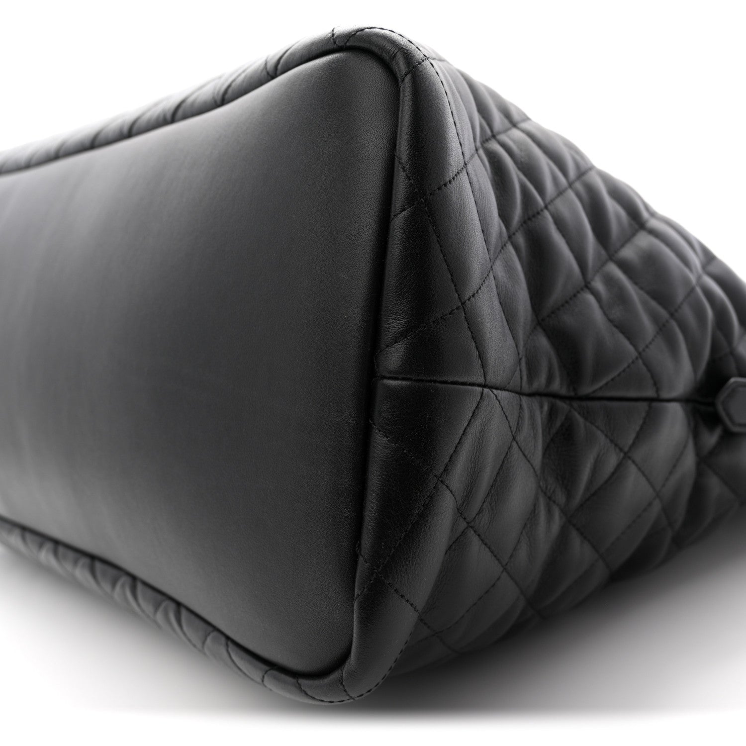 Calfskin Quilted ES Giant Travel Bag Black