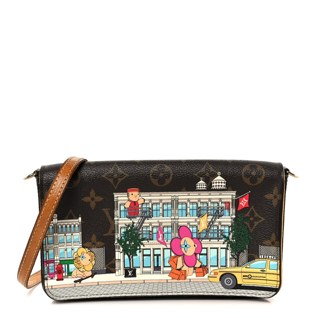Monogram 2022 Christmas Animation New York Soho Pochette Felicie Chain Wallet Yellow