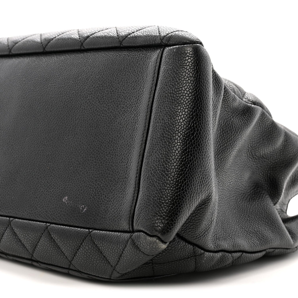 Caviar Quilted Grand Shopping Tote GST Black