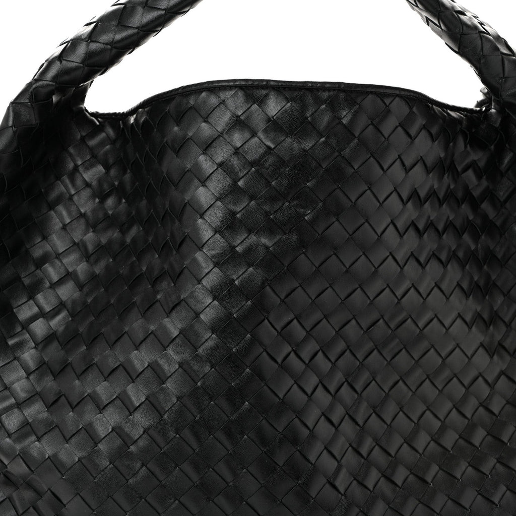 Calfskin Intrecciato Large Hop Black