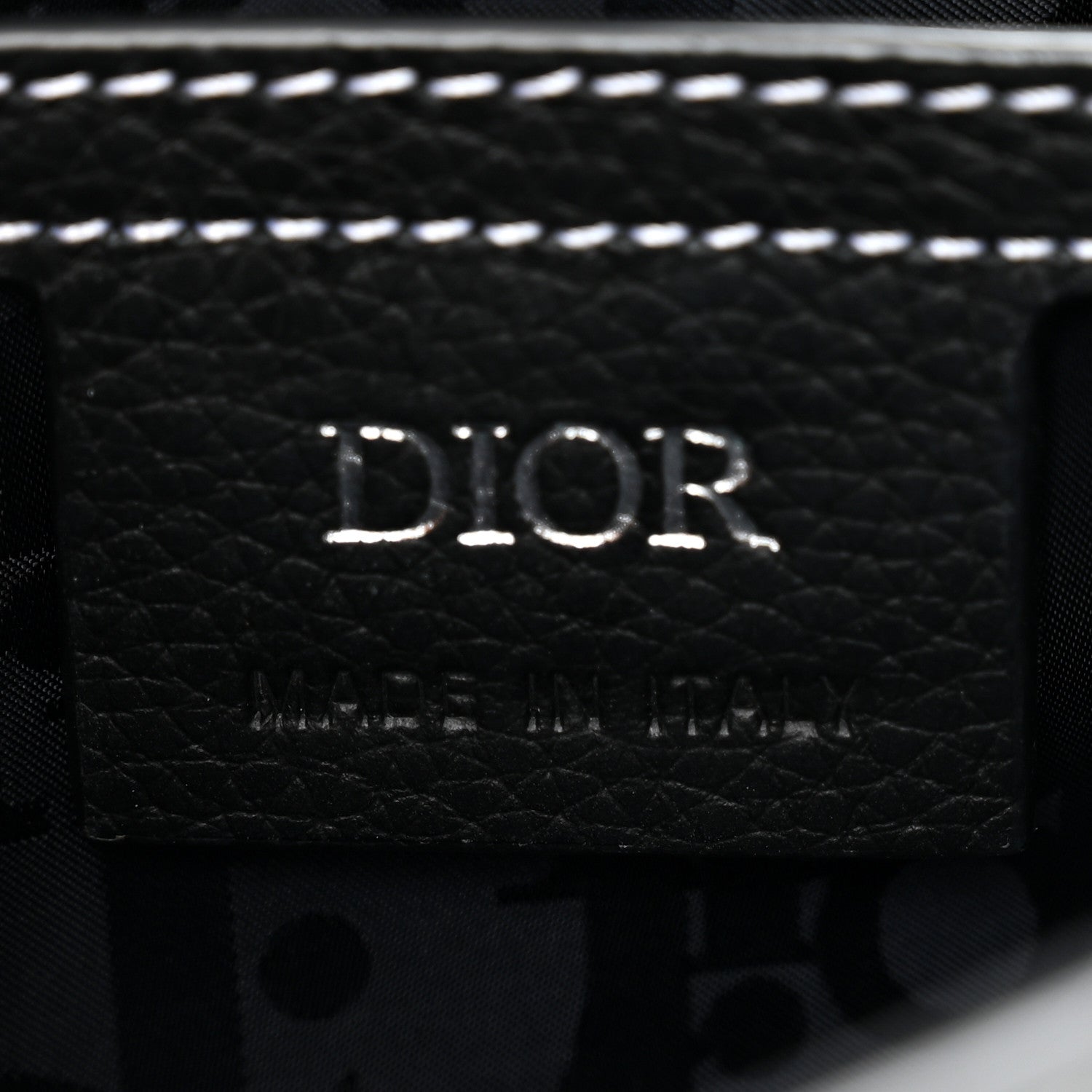 Grained Calfskin Saddle Messenger Bag With Strap Black