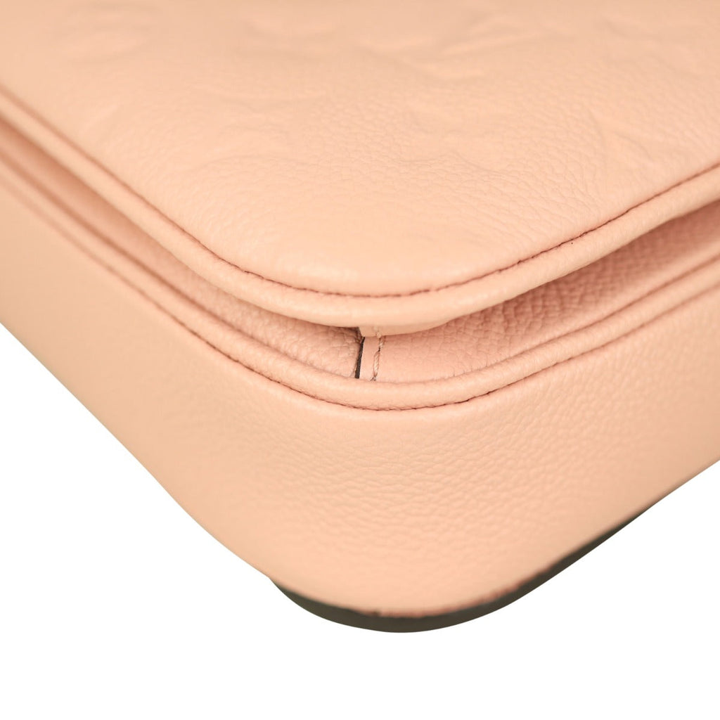Louis Vuitton Pochette Metis Monogram Empreinte