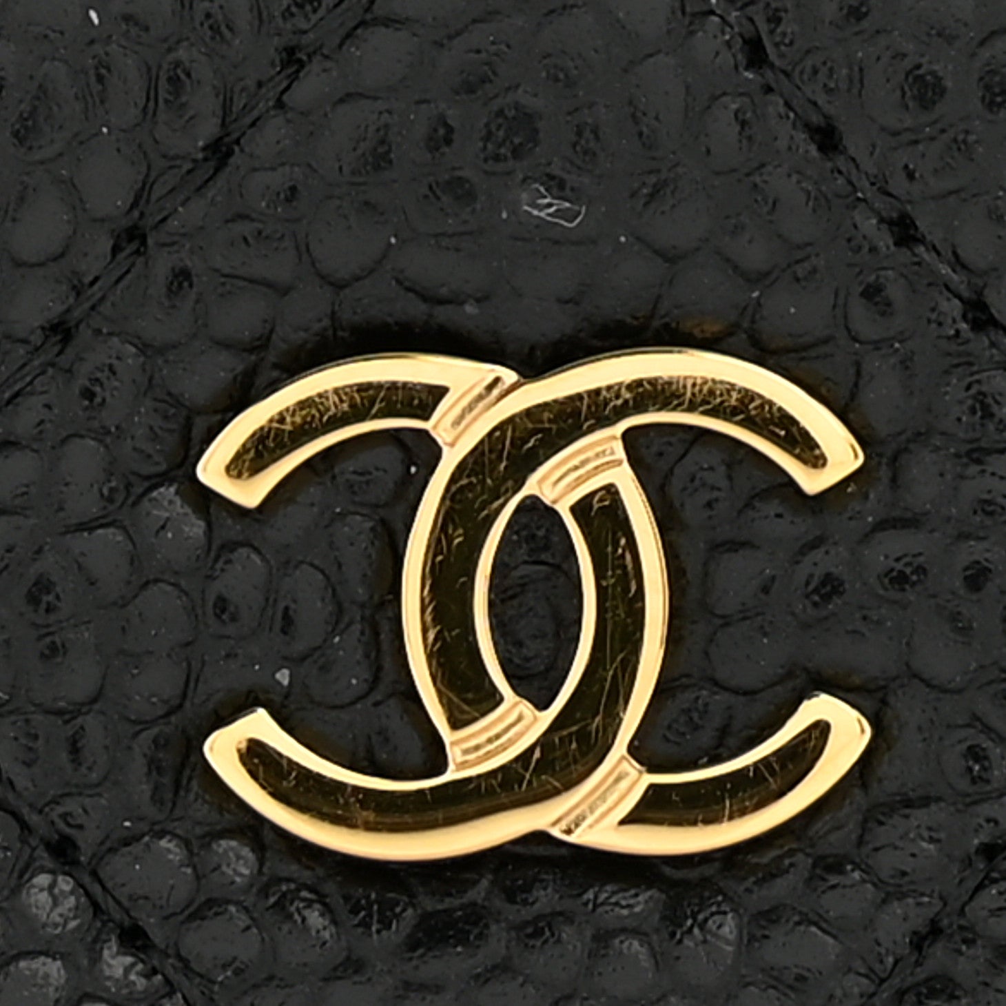 Caviar Quilted  Holder Black