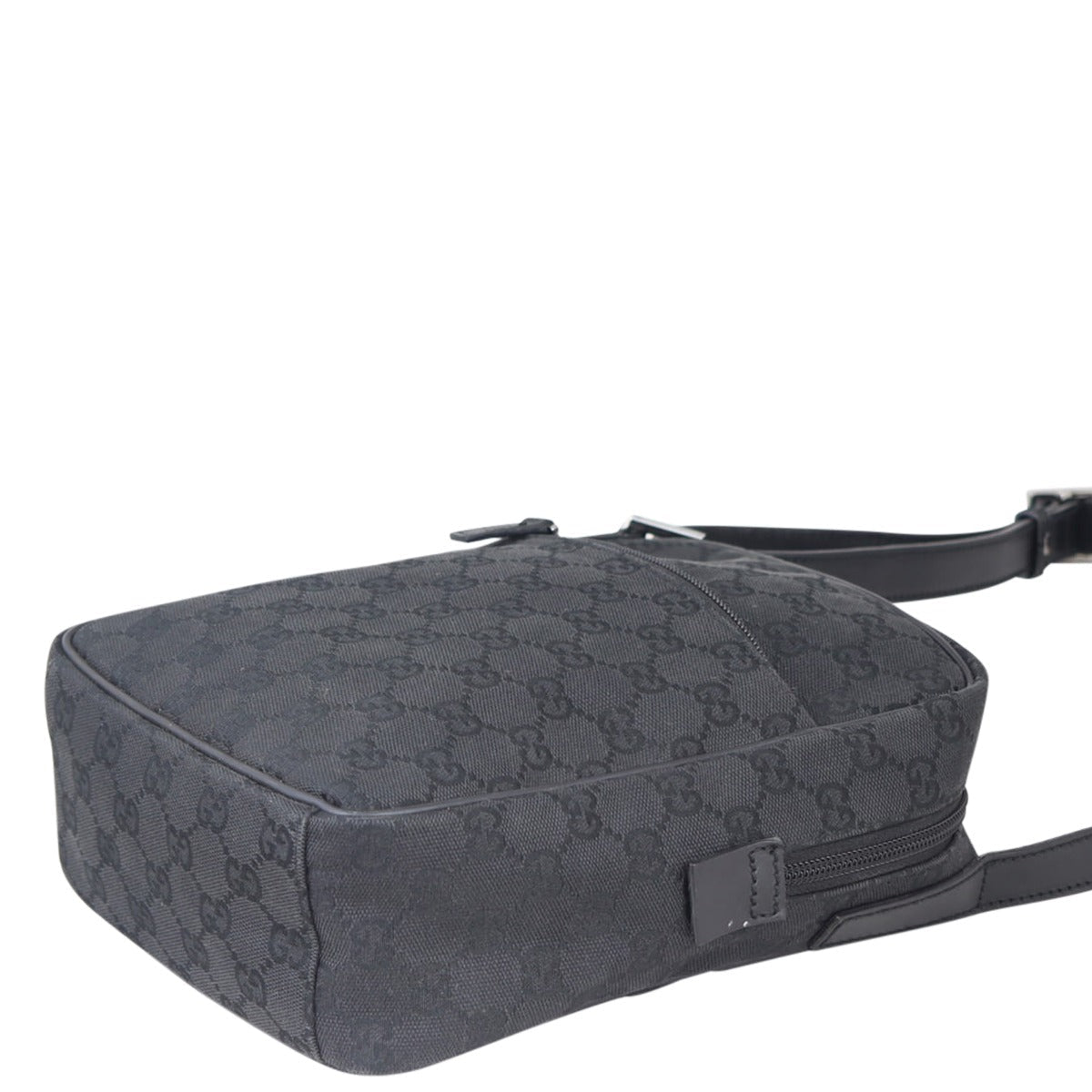 Gucci GG Canvas Messenger
