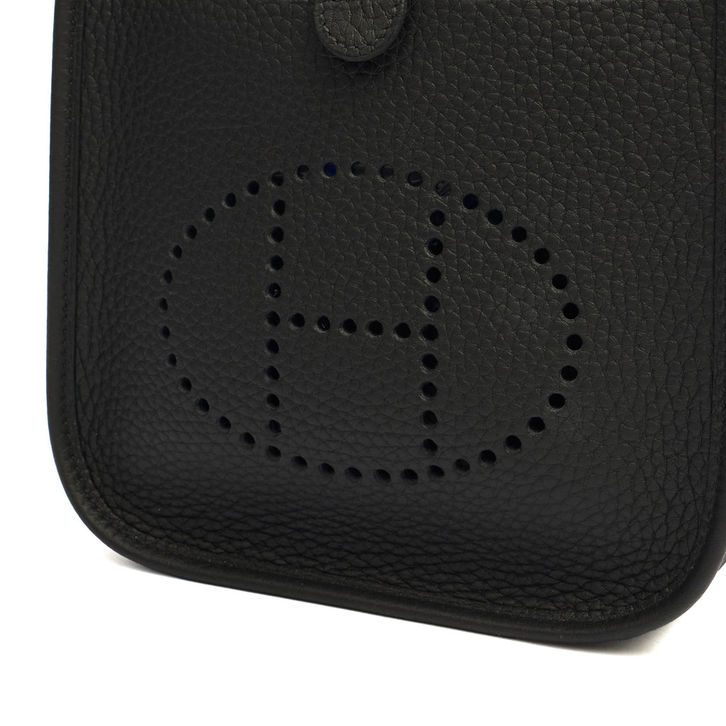 Hermes Cross Body Evelyne 16 in Black, Clemence Leather