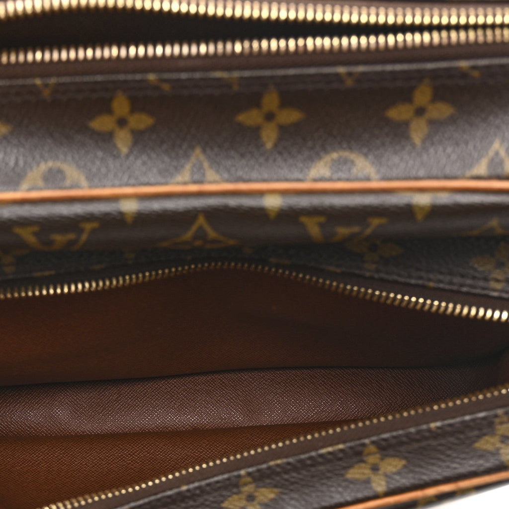 Monogram Nil 28
