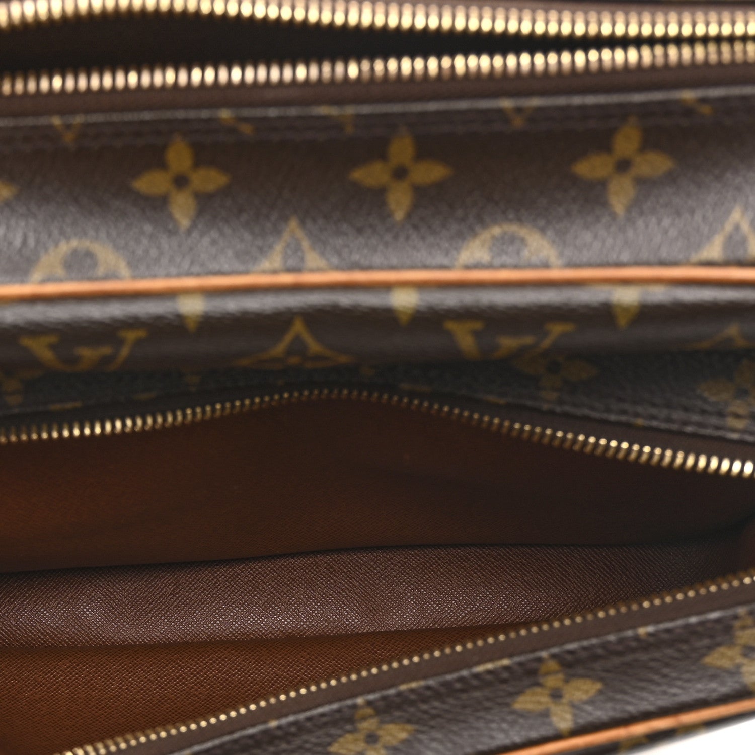 Monogram Nil 28