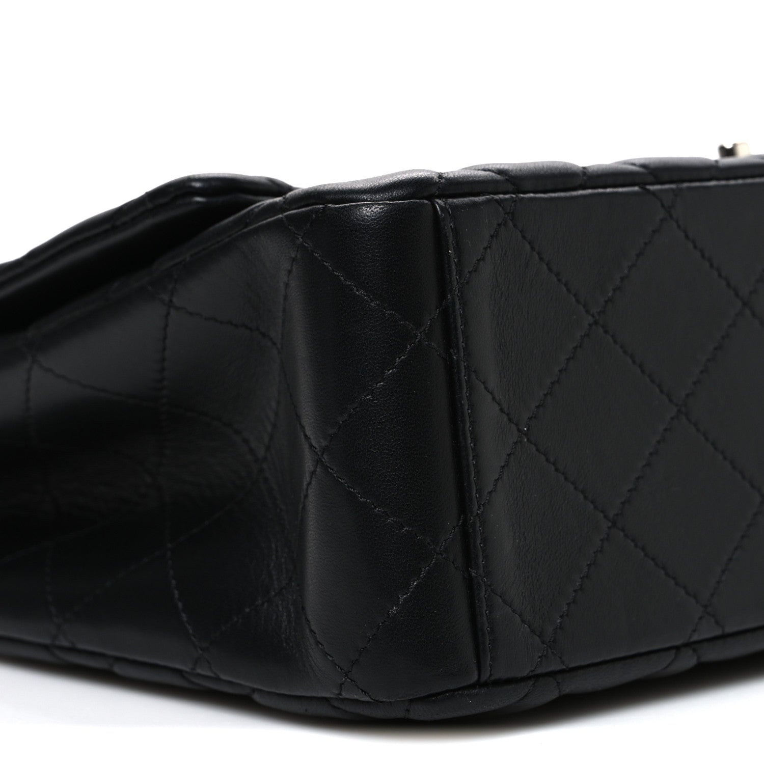 Lambskin Quilted Maxi Single Flap Black