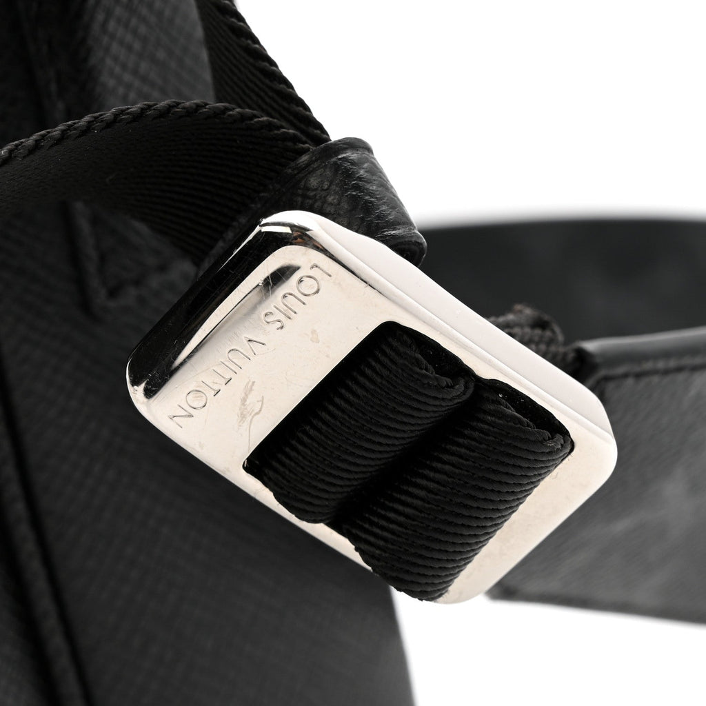 Taiga Monogram Eclipse Outdoor Messenger Black