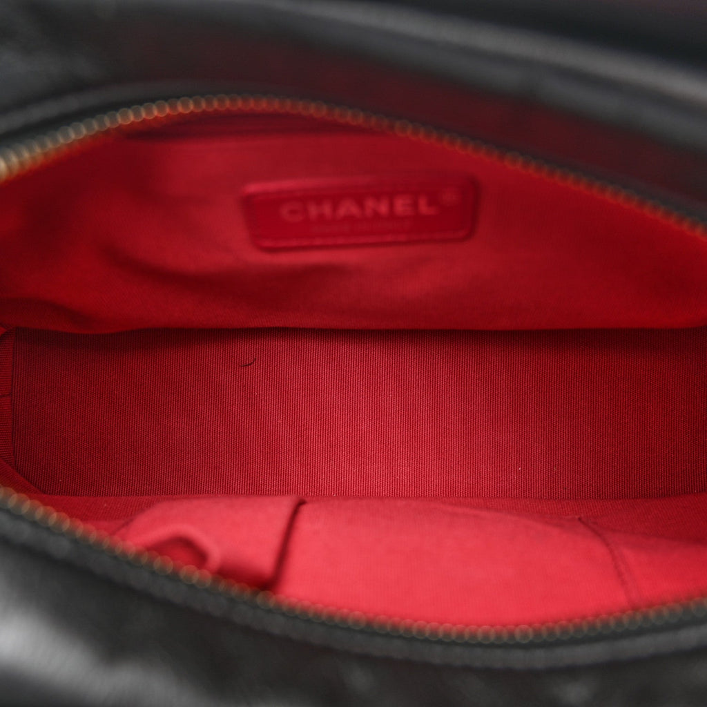 Aged Calfskin Quilted New Medium Gabrielle Hobo Black