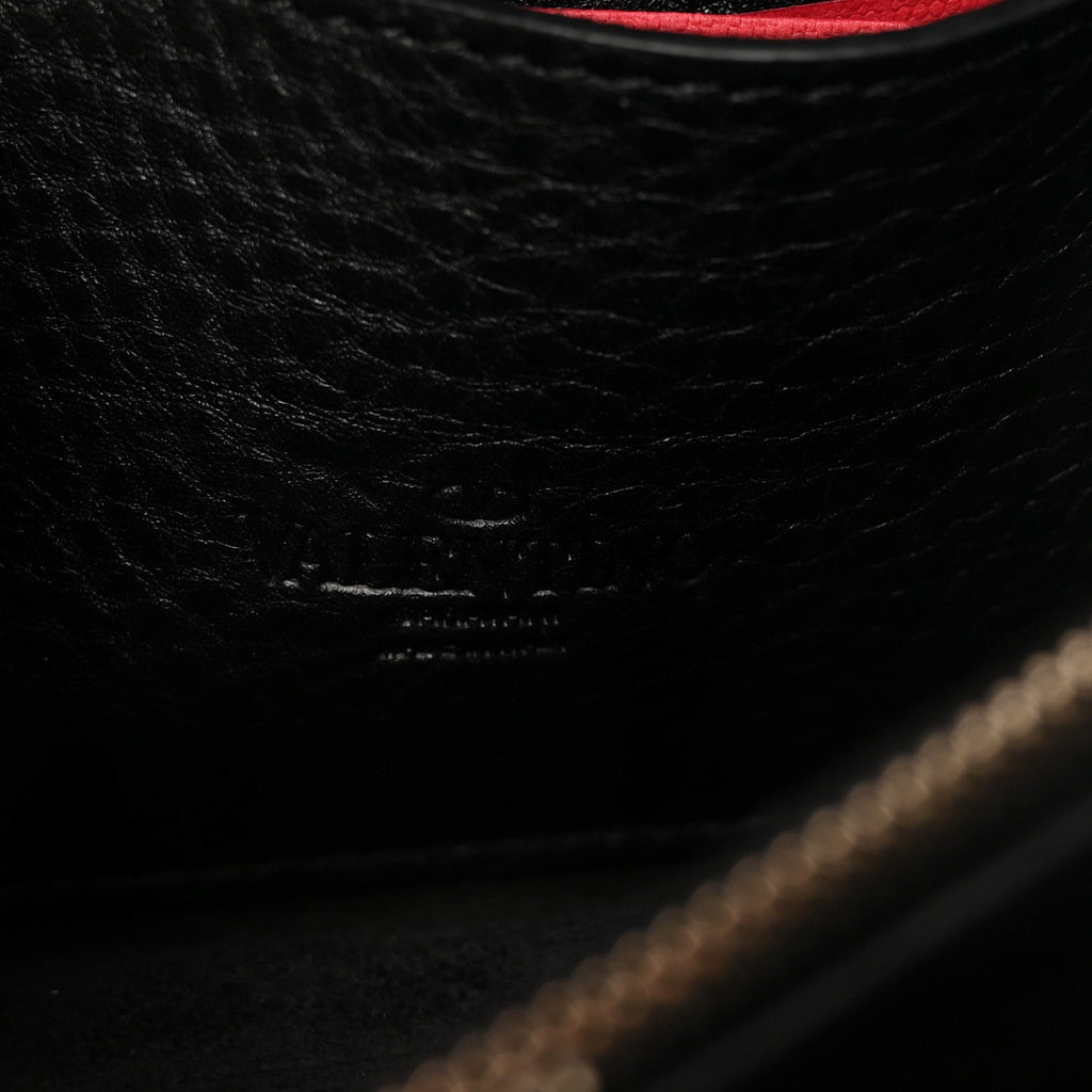 Pebbled Calfskin Rockstud Flip Lock Shoulder Bag Black