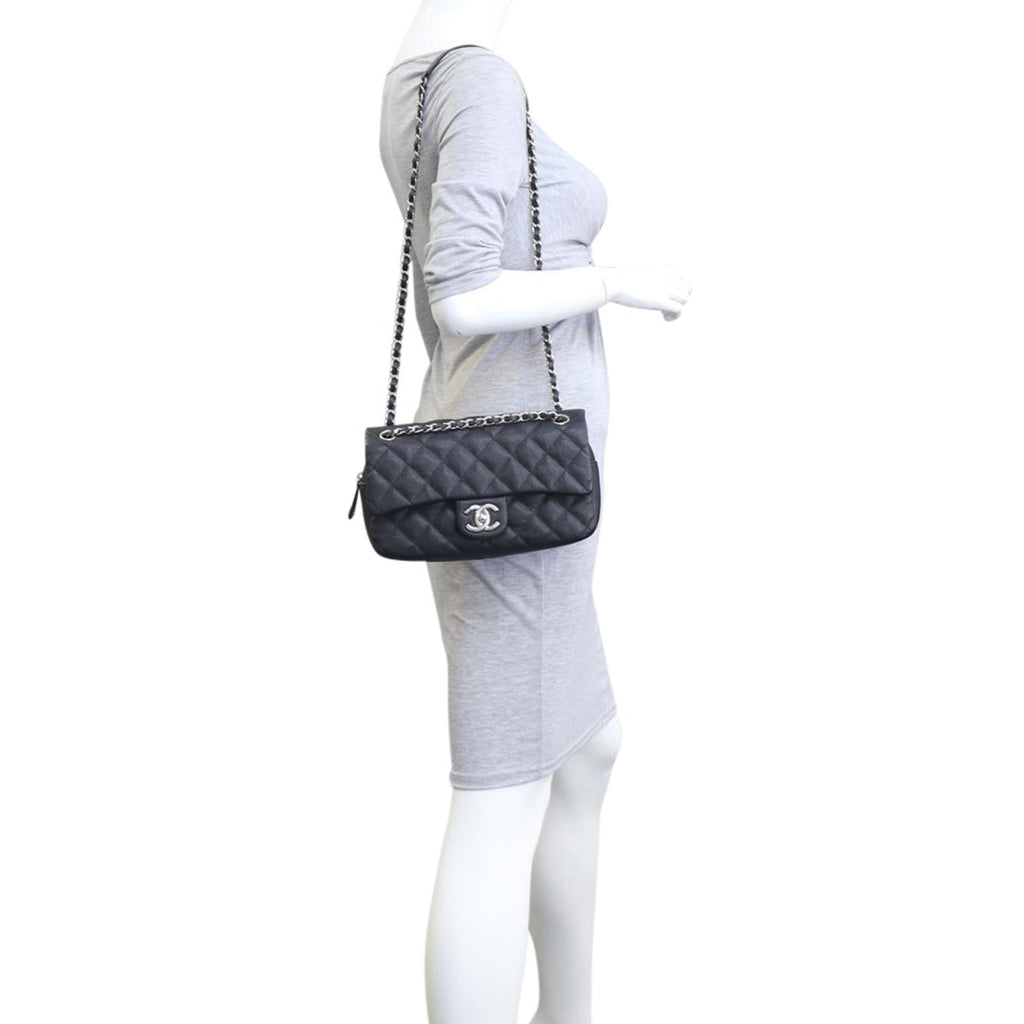 Chanel Easy Flap Bag Medium | 20 Series