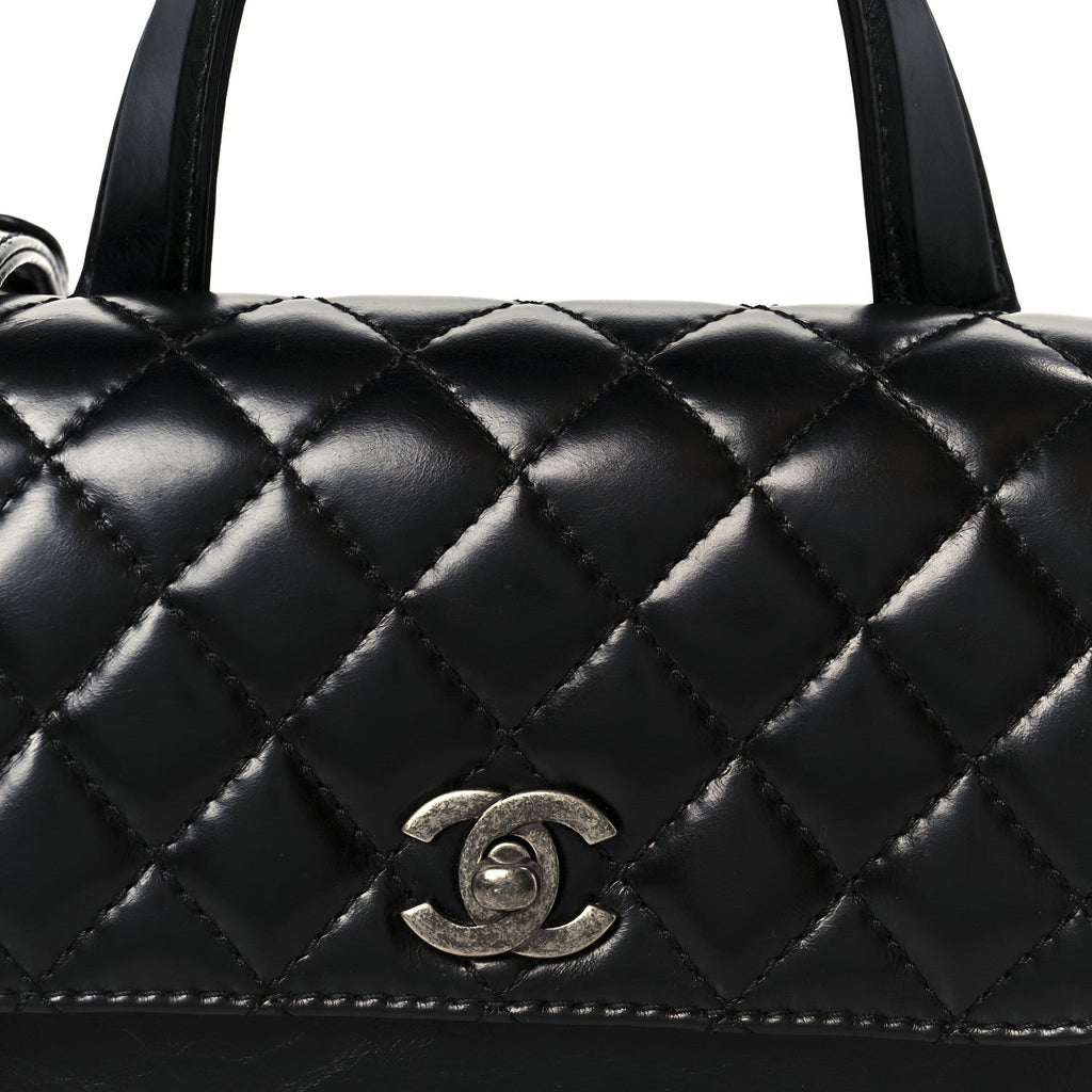 Glazed Calfskin Pilot Essentials Flap Black