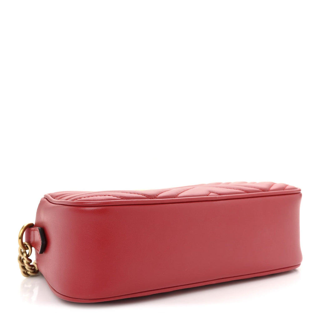 Calfskin Matelasse Small GG Marmont Chain Shoulder Bag Hibiscus Red