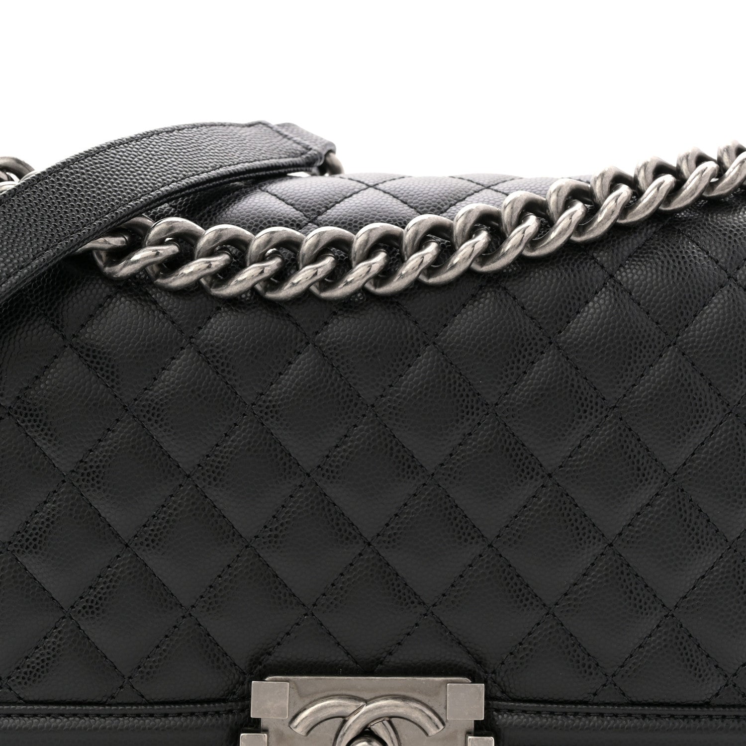 Caviar Quilted Medium Boy Flap Black
