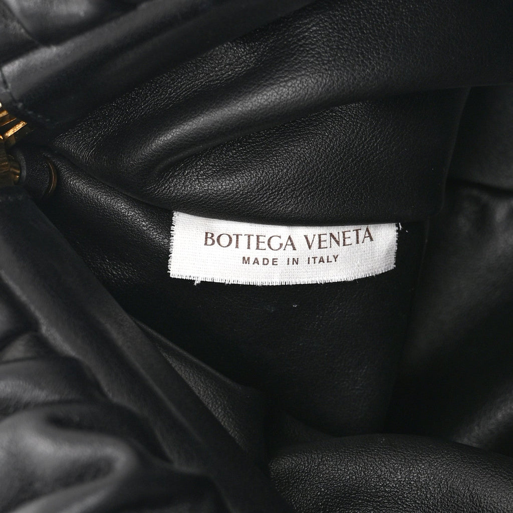 Calfskin The Pouch Chain Black