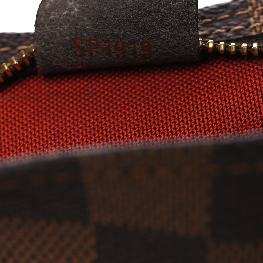 Damier Ebene Trousse Make Up Bag Pochette