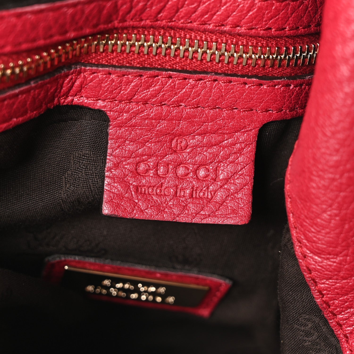 Pebbled Calfskin Medium G Wave Shoulder Bag Red