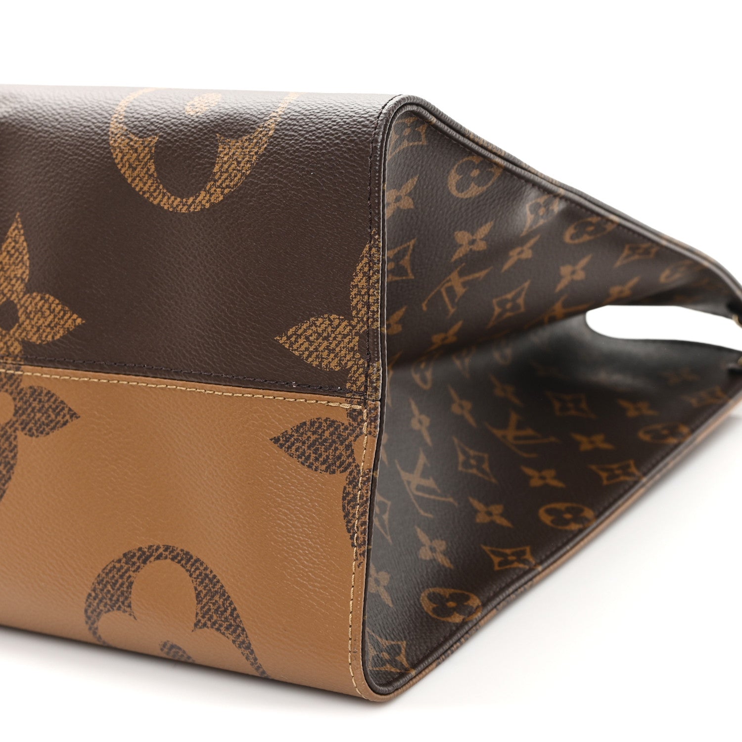 Reverse Monogram Giant Onthego GM