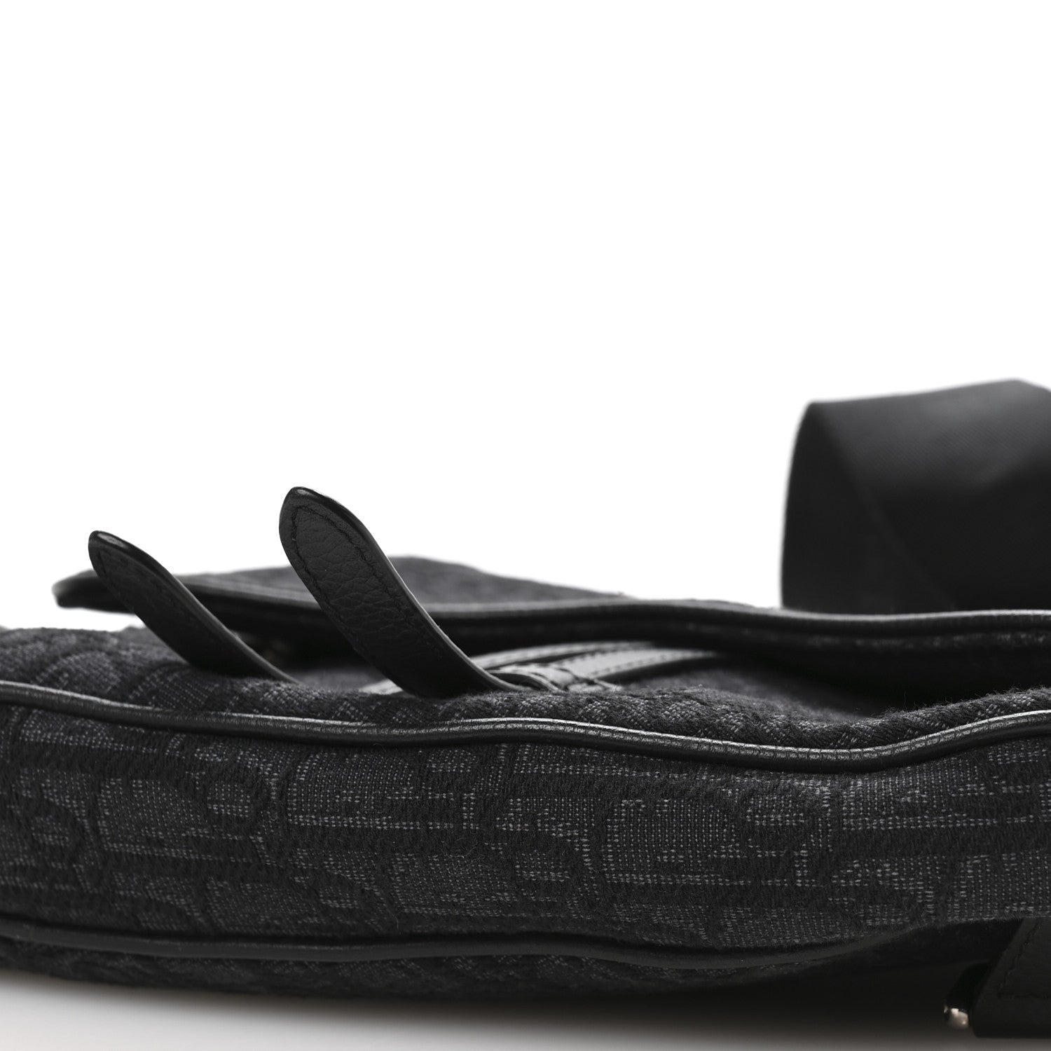 Oblique Mens Saddle Bag Black Blue