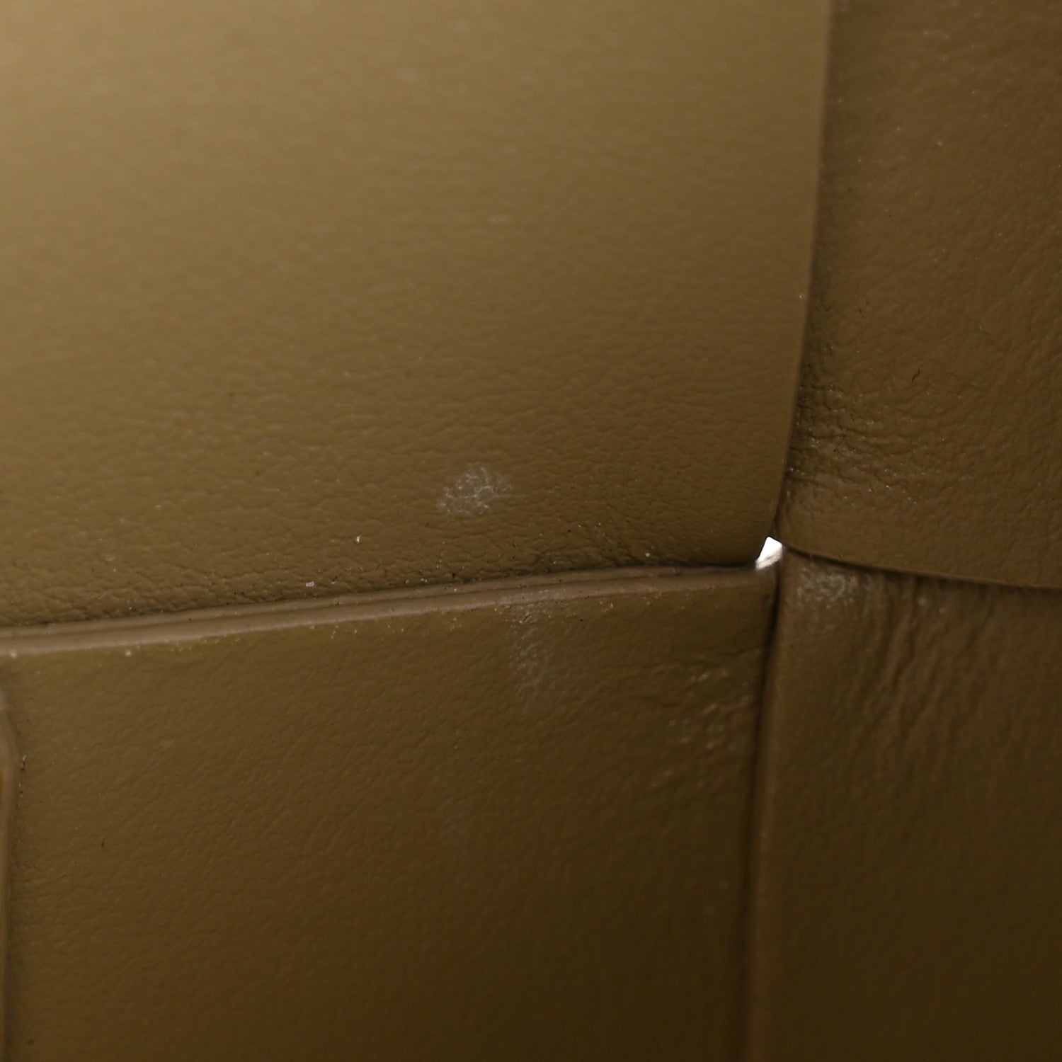 Lambskin Maxi Intrecciato Cassette Camera Bag Travertine
