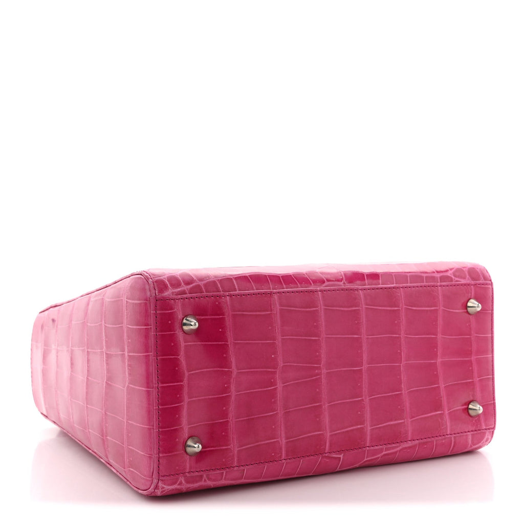 Alligator Medium Lady Dior Pink