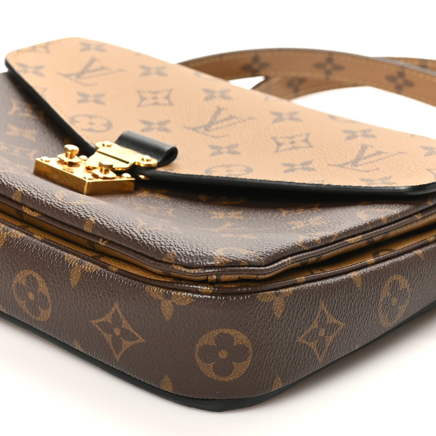 Reverse Monogram Pochette Metis