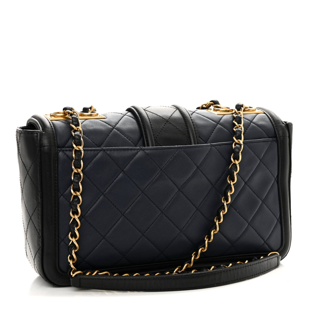 Lambskin Quilted Medium Elegant CC Flap Navy Black