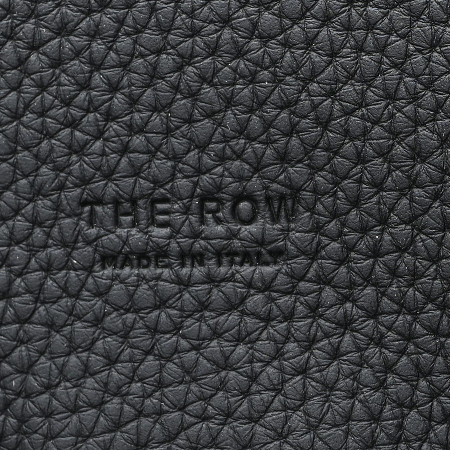 Matte Grained Calfskin Soft Margaux 15 Black