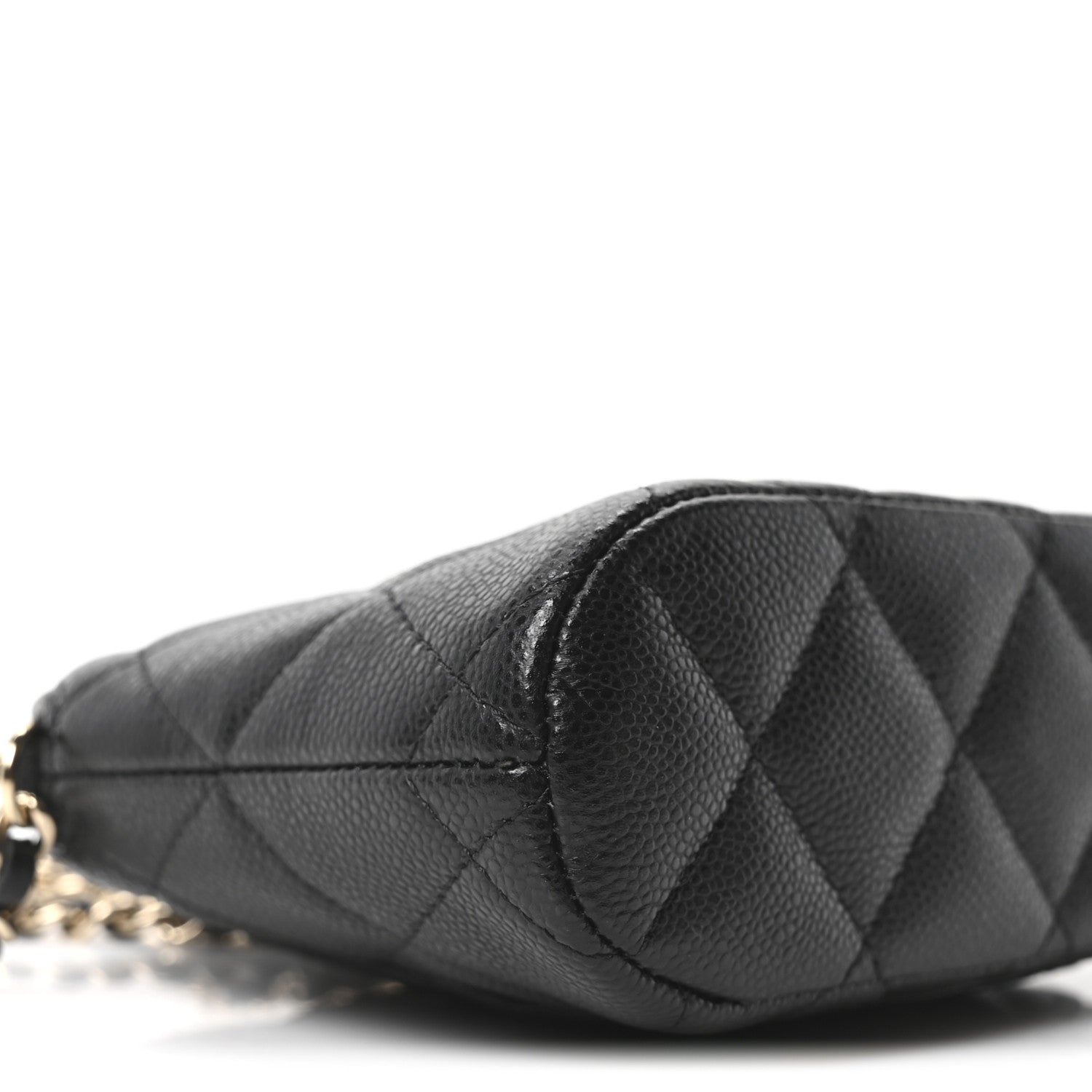 Caviar Quilted Classic Clutch With Chain Black
