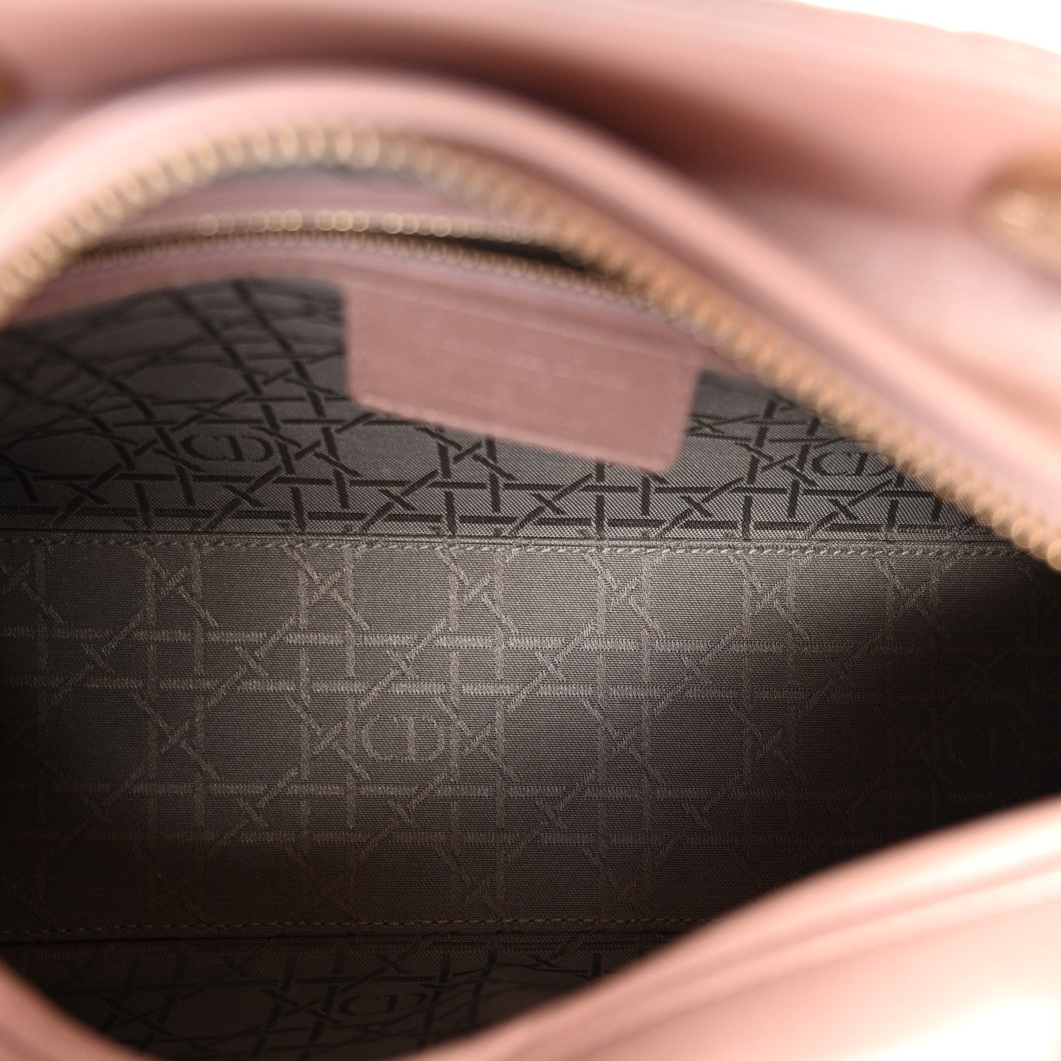 Pearly Lambskin Cannage Medium Lady Dior Lotus