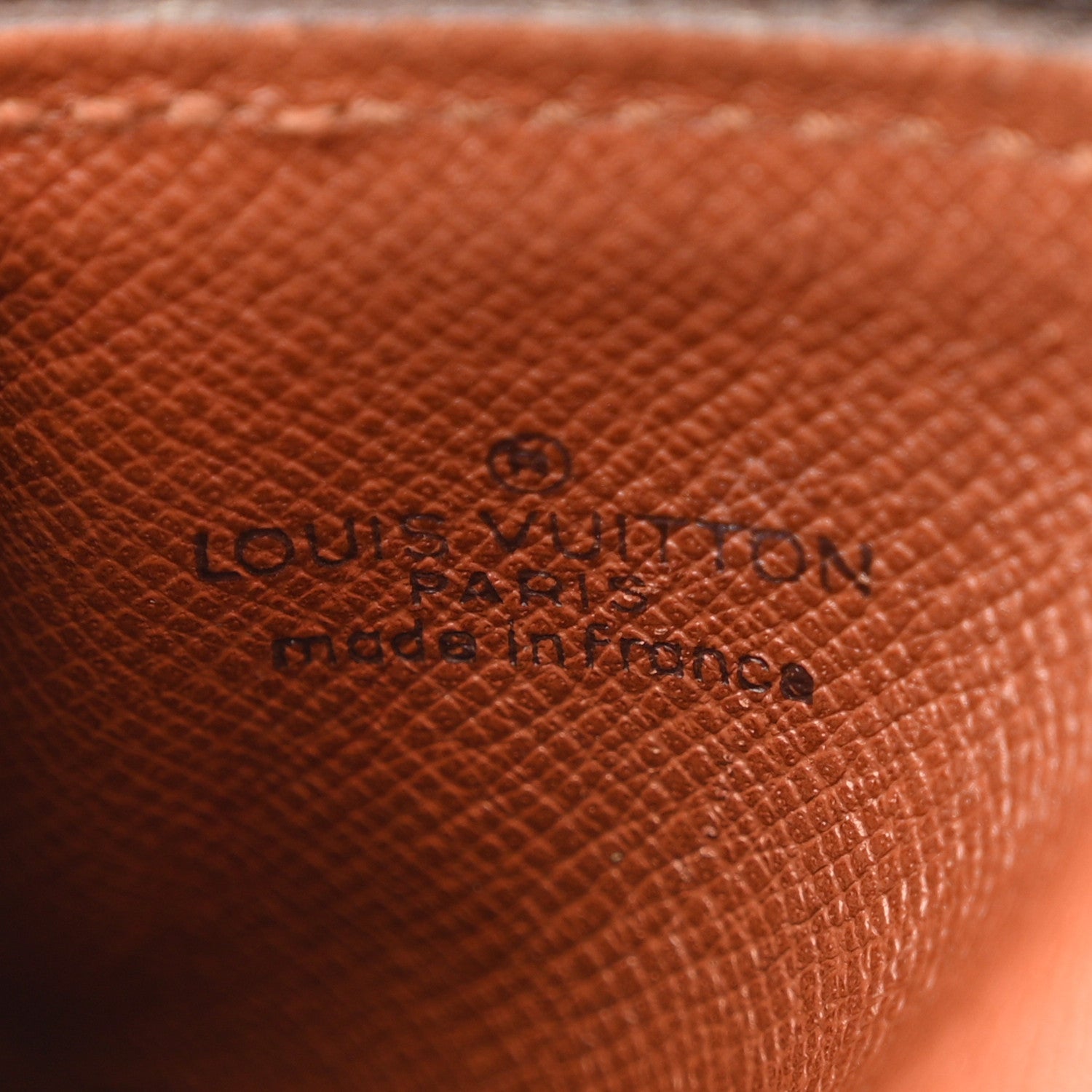 Monogram Papillon 26