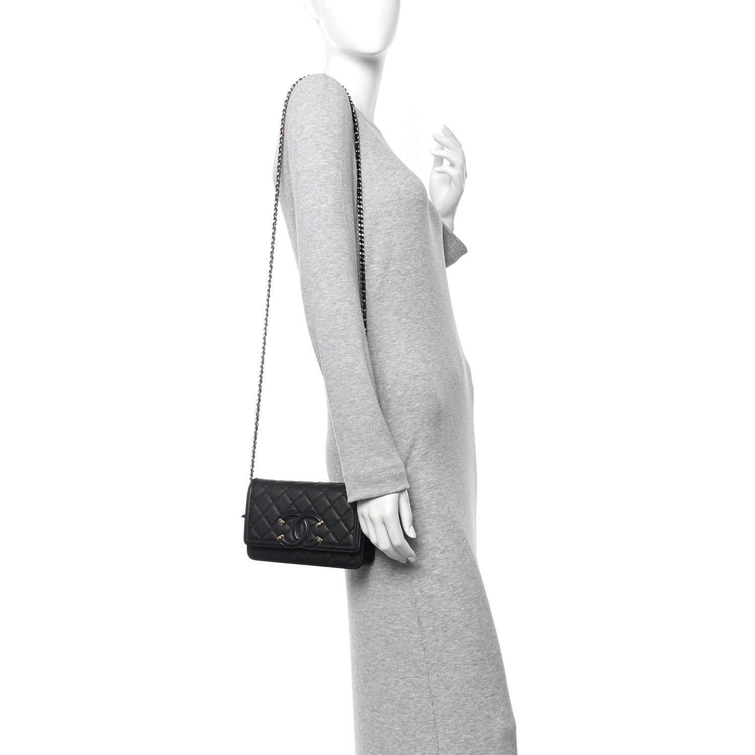 Caviar Quilted CC Filigree Wallet On Chain WOC Black