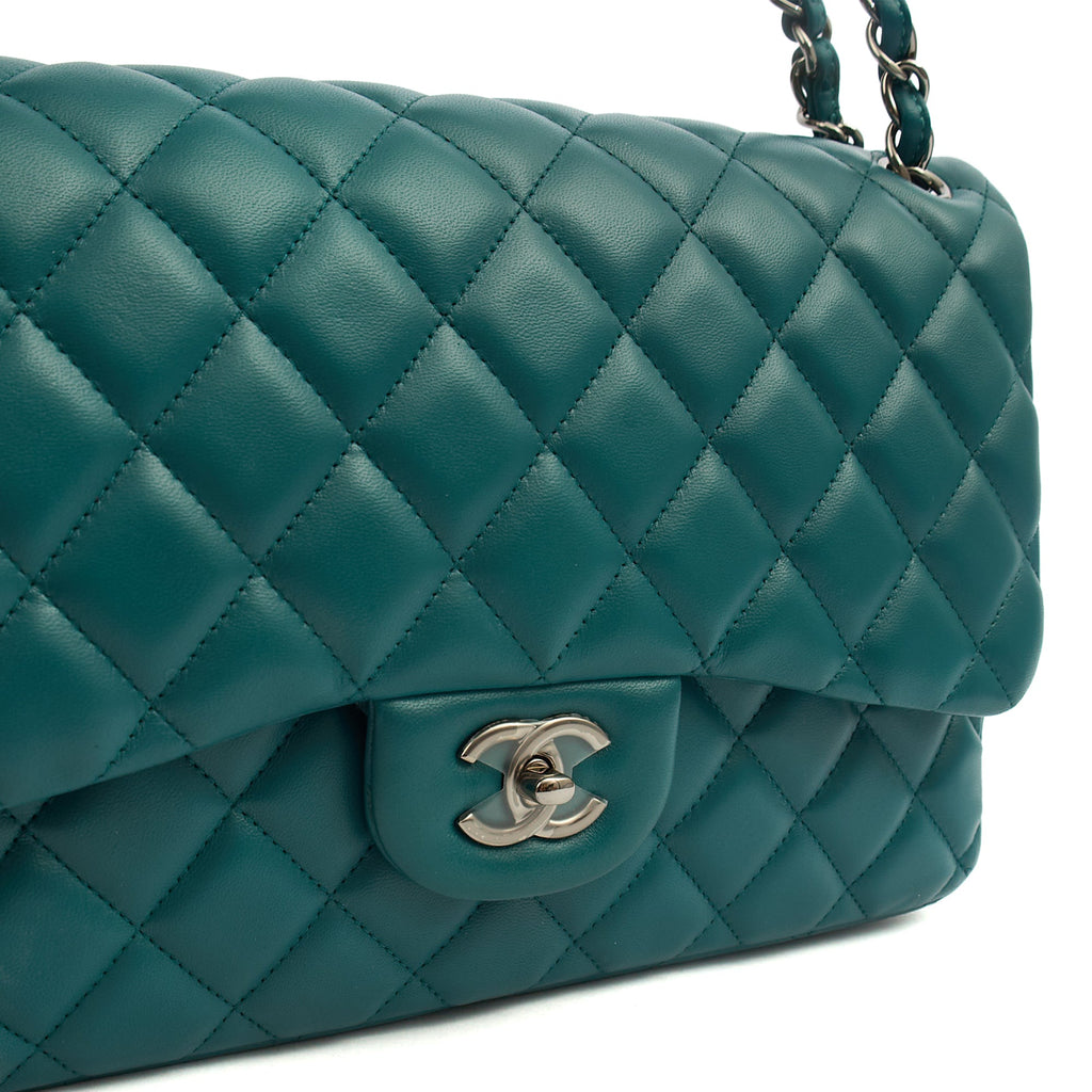 Chanel Shoulder Bag Classic Double Flap - Large in Blue, Lambskin Leather