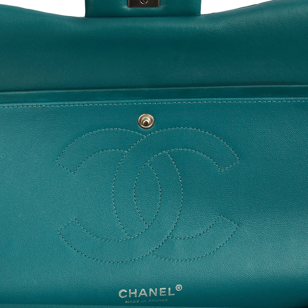 Chanel Shoulder Bag Classic Double Flap - Large in Blue, Lambskin Leather