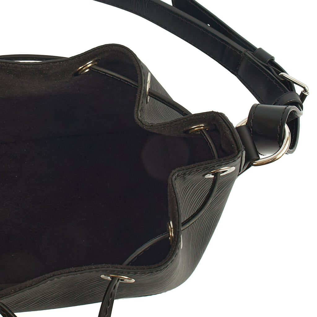 Louis Vuitton Bucket Bag Noe BB in Black, Epi Leather