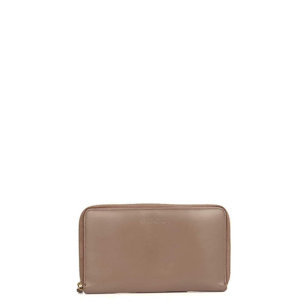 Gucci Purse Wallet in Grey, Leather