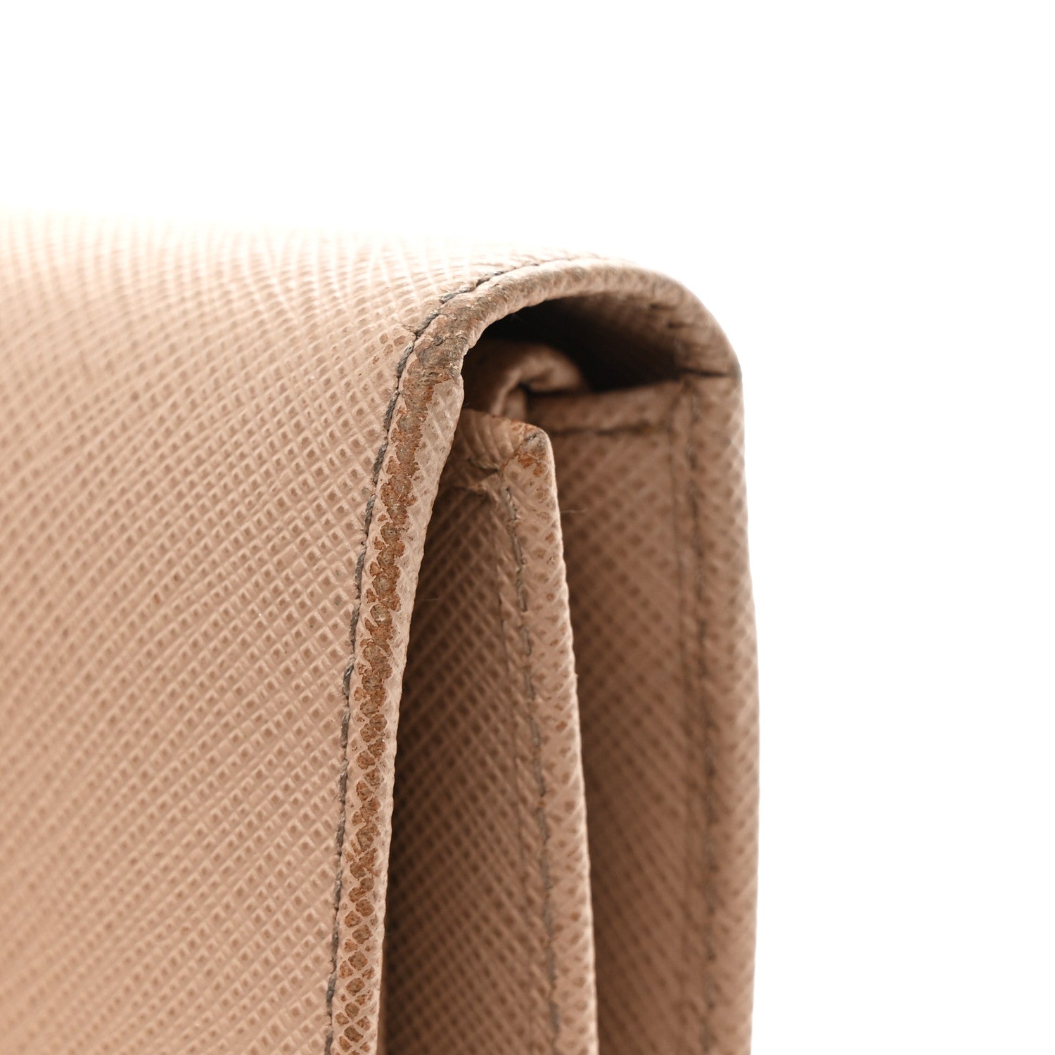 Saffiano Metal Tri-Fold Wallet Cammeo