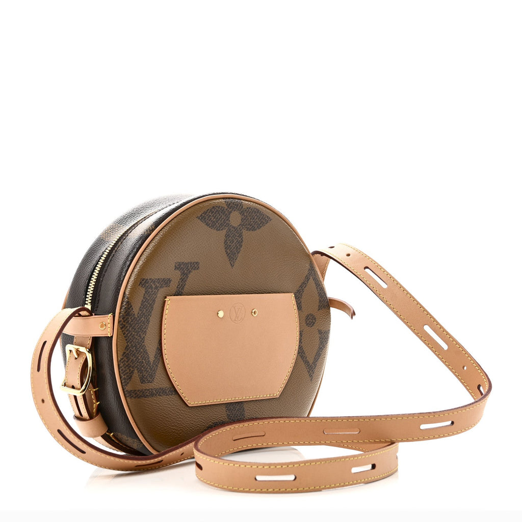 Reverse Monogram Giant Boite Chapeau Souple