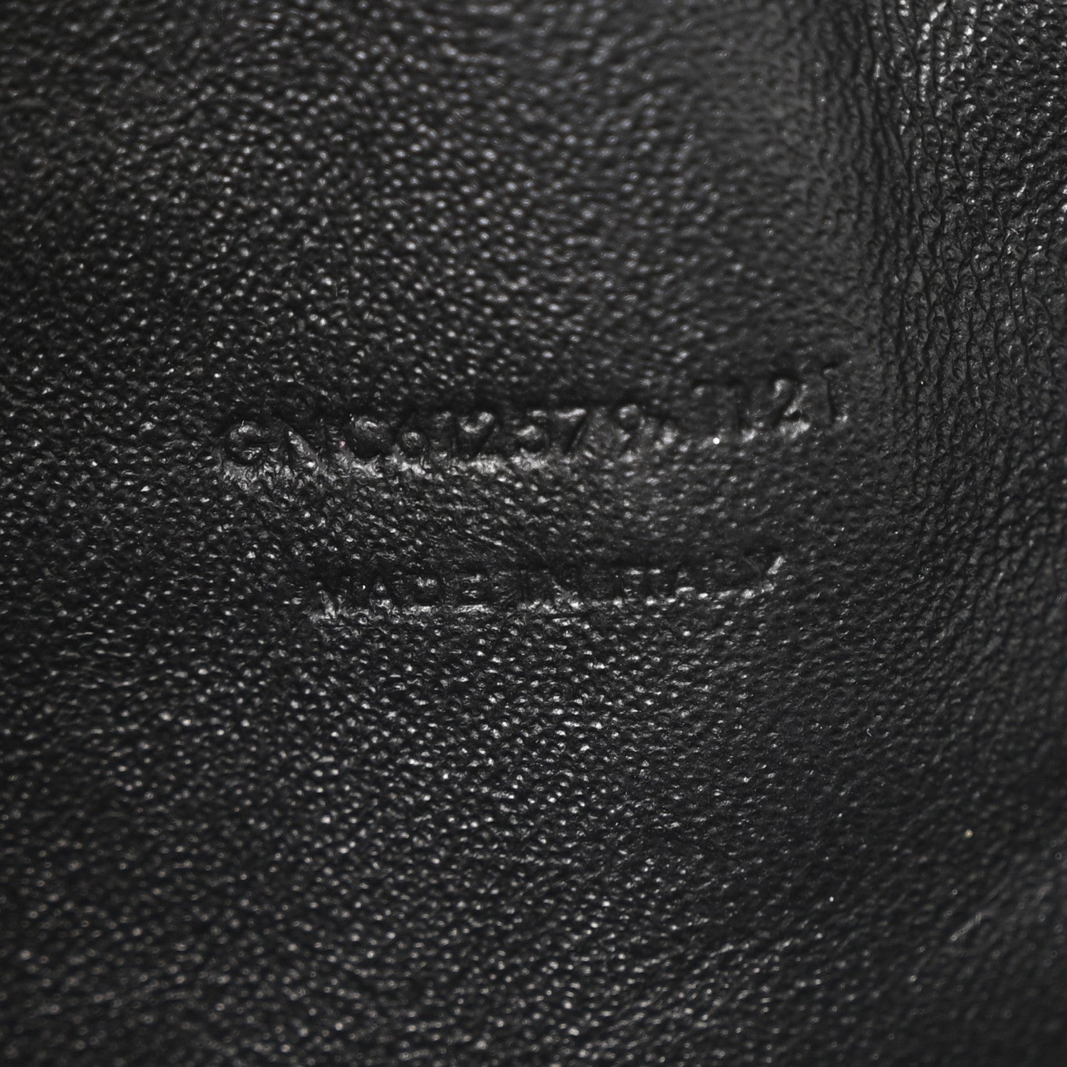 Grain De Poudre Matelasse Monogram Mini Lou Camera Bag Crema Soft