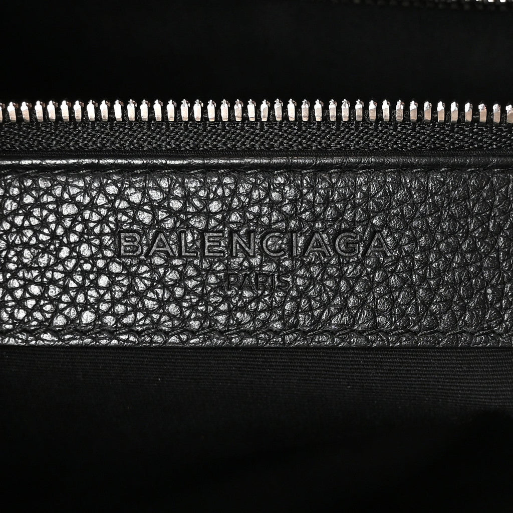 Calfskin Le Dix Soft Cabas M Shoulder Bag Black