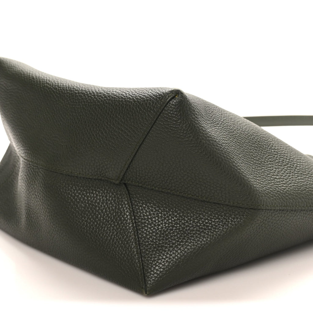 Pebbled Calfskin Everyday Cabas Seaweed