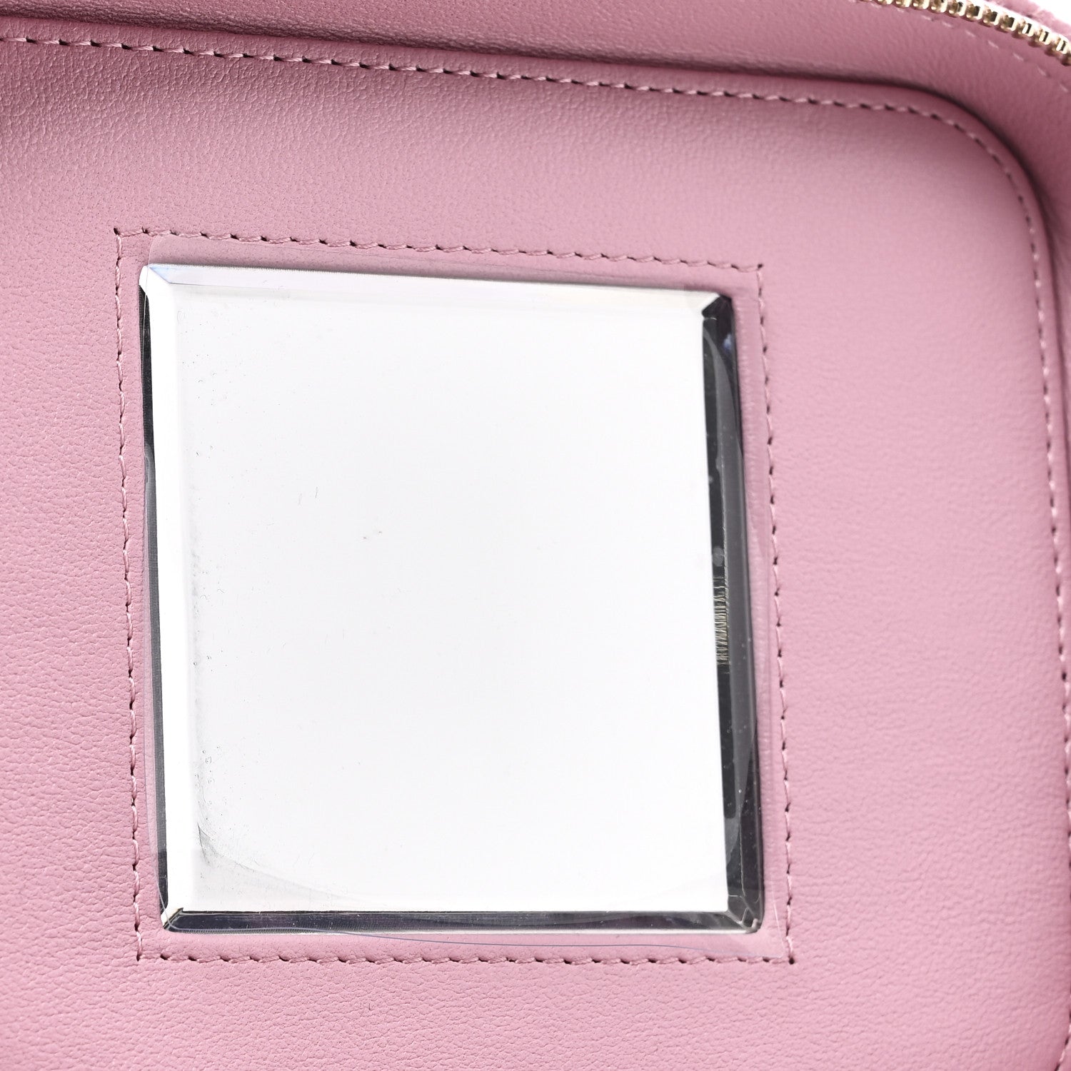 Caviar Quilted Small CC Vanity Case Pink