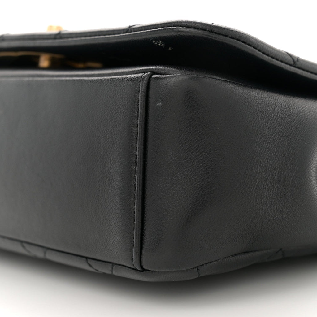 Lambskin Quilted Chain To Chain Flap Black