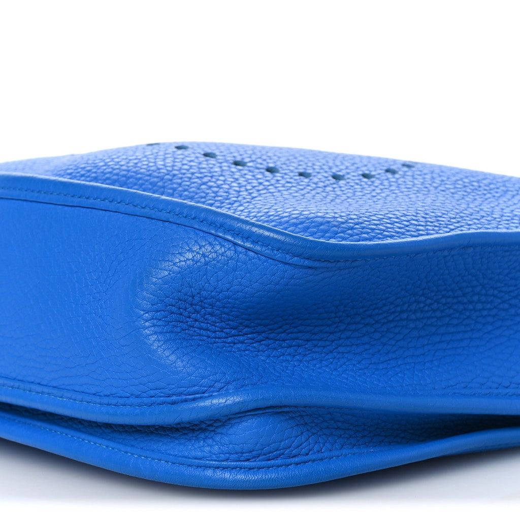Taurillon Clemence Evelyne III PM Bleu Hydra