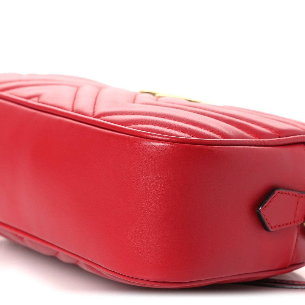 Calfskin Matelasse Small GG Marmont Chain Shoulder Bag Hibiscus Red
