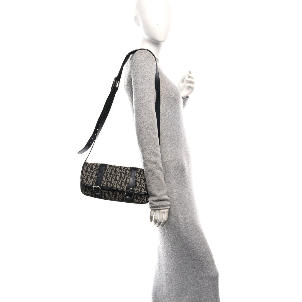 Monogram Messenger Black